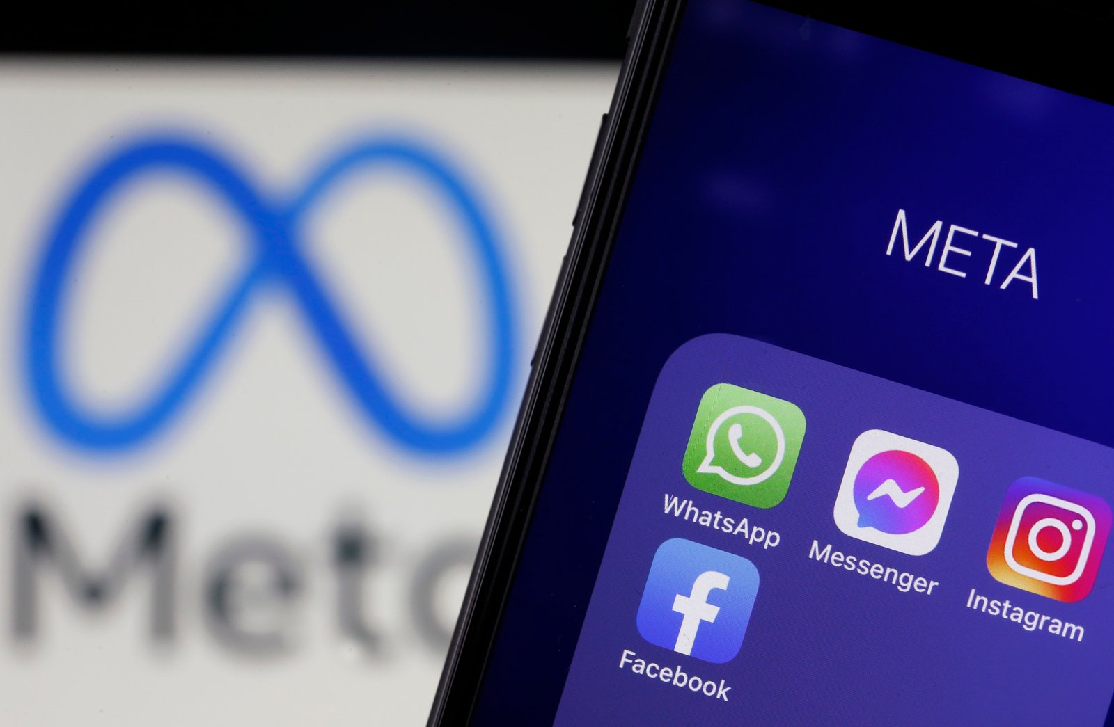 Facebook Down: Meta Outage Logs Users Out Worldwide